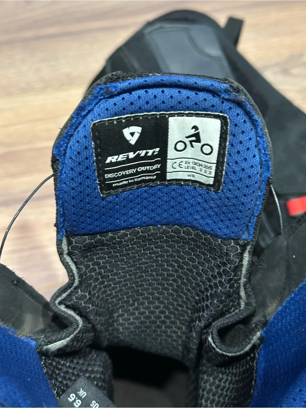 Rev’It Discovery GTX Boots in Black - Men’s Size 7